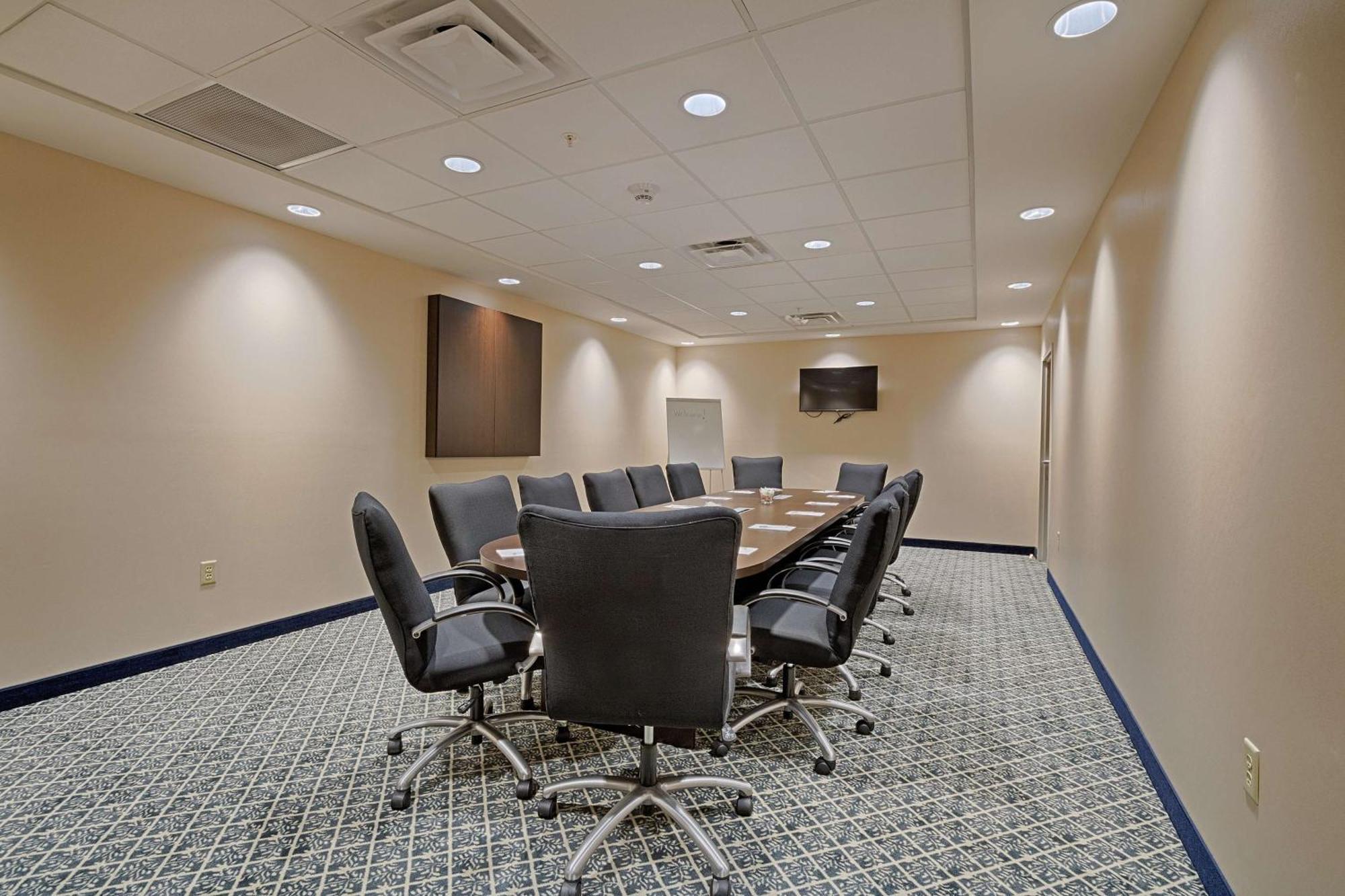 Hampton Inn & Suites Cazenovia, Ny Екстериор снимка