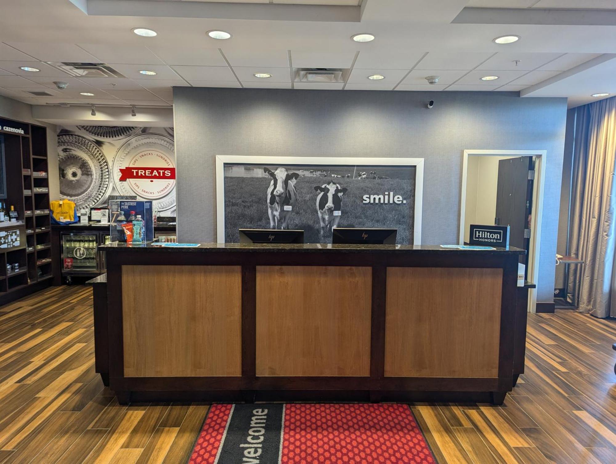 Hampton Inn & Suites Cazenovia, Ny Екстериор снимка