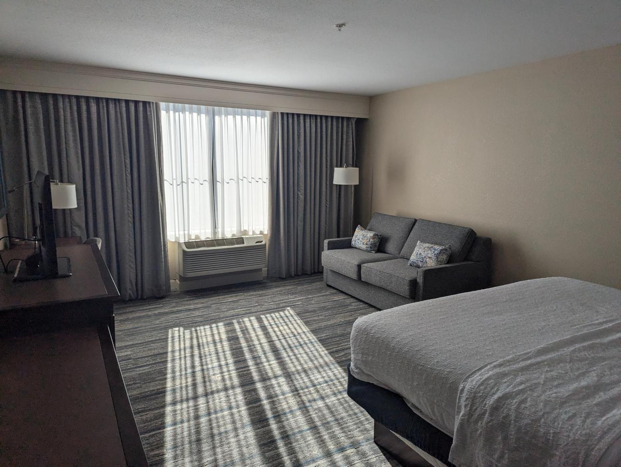 Hampton Inn & Suites Cazenovia, Ny Екстериор снимка